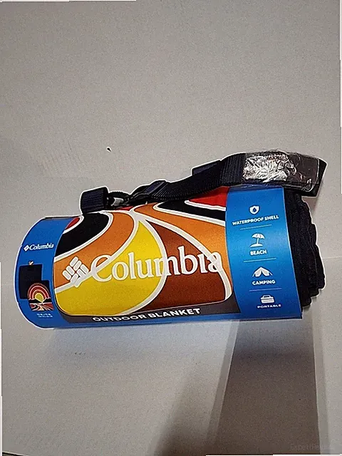 Columbia Packable Waterproof Outdoor Blanket - 72 x 72 IN
