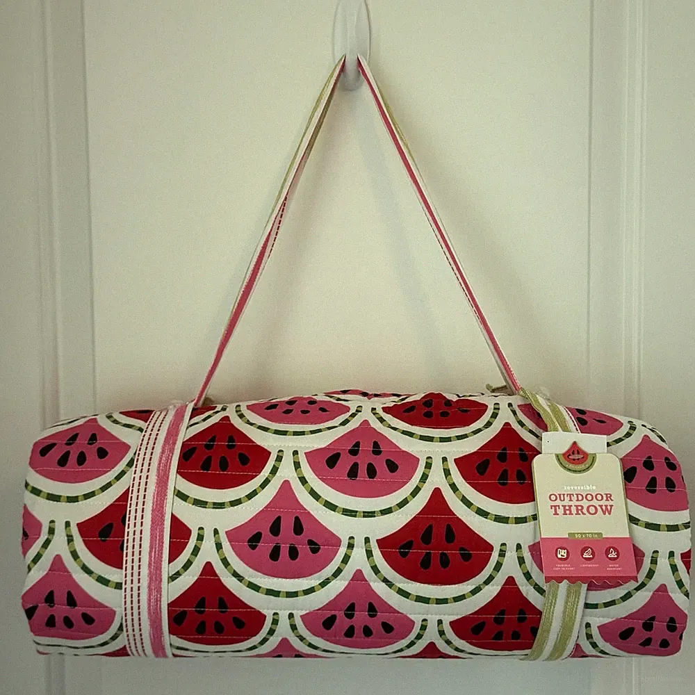 Reversible WATERMELON Water Resistant Outdoor Throw Blanket by EnVogue NWT