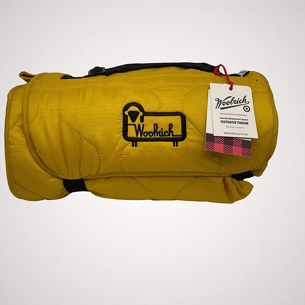 Woolrich Yellow Quilted Water-Resistant Outdoor Throw Blanket 50" x 70"